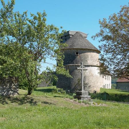 فندق La Ferme Aux Glycines Aillevans المظهر الخارجي الصورة